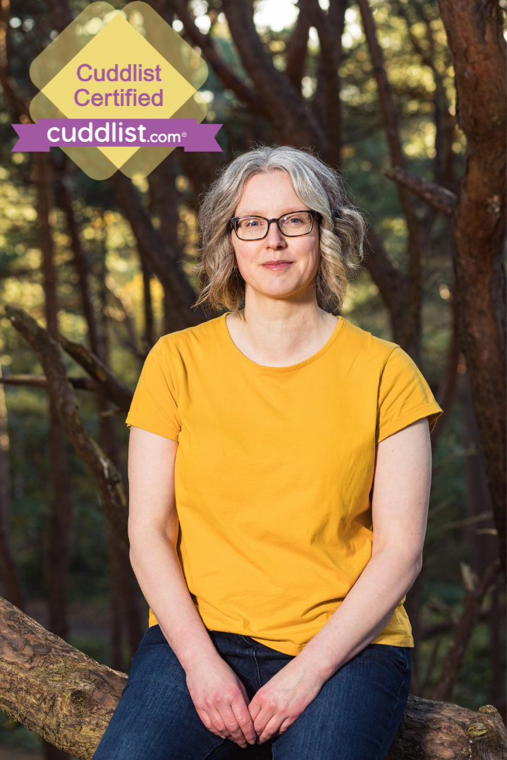 Sally Moss - Cuddlist-trained platonic touch therapist Sally Moss - Cuddlist-trained platonic touch therapist